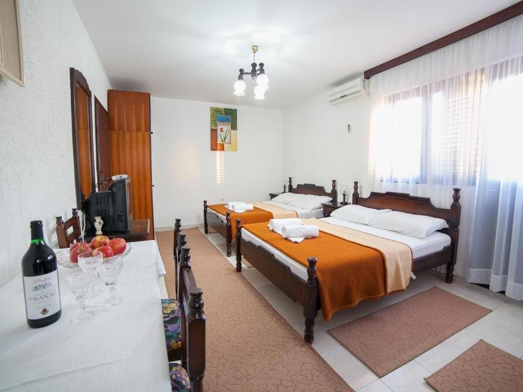 Guest House 4M Petrovac Δωμάτιο φωτογραφία