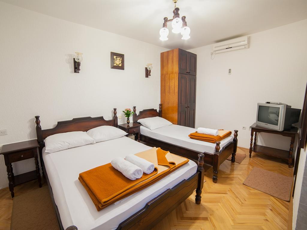 Guest House 4M Petrovac Δωμάτιο φωτογραφία