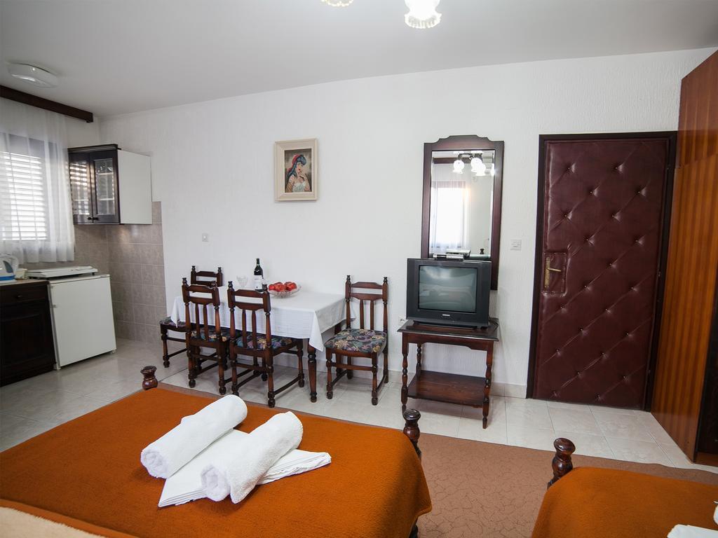 Guest House 4M Petrovac Δωμάτιο φωτογραφία